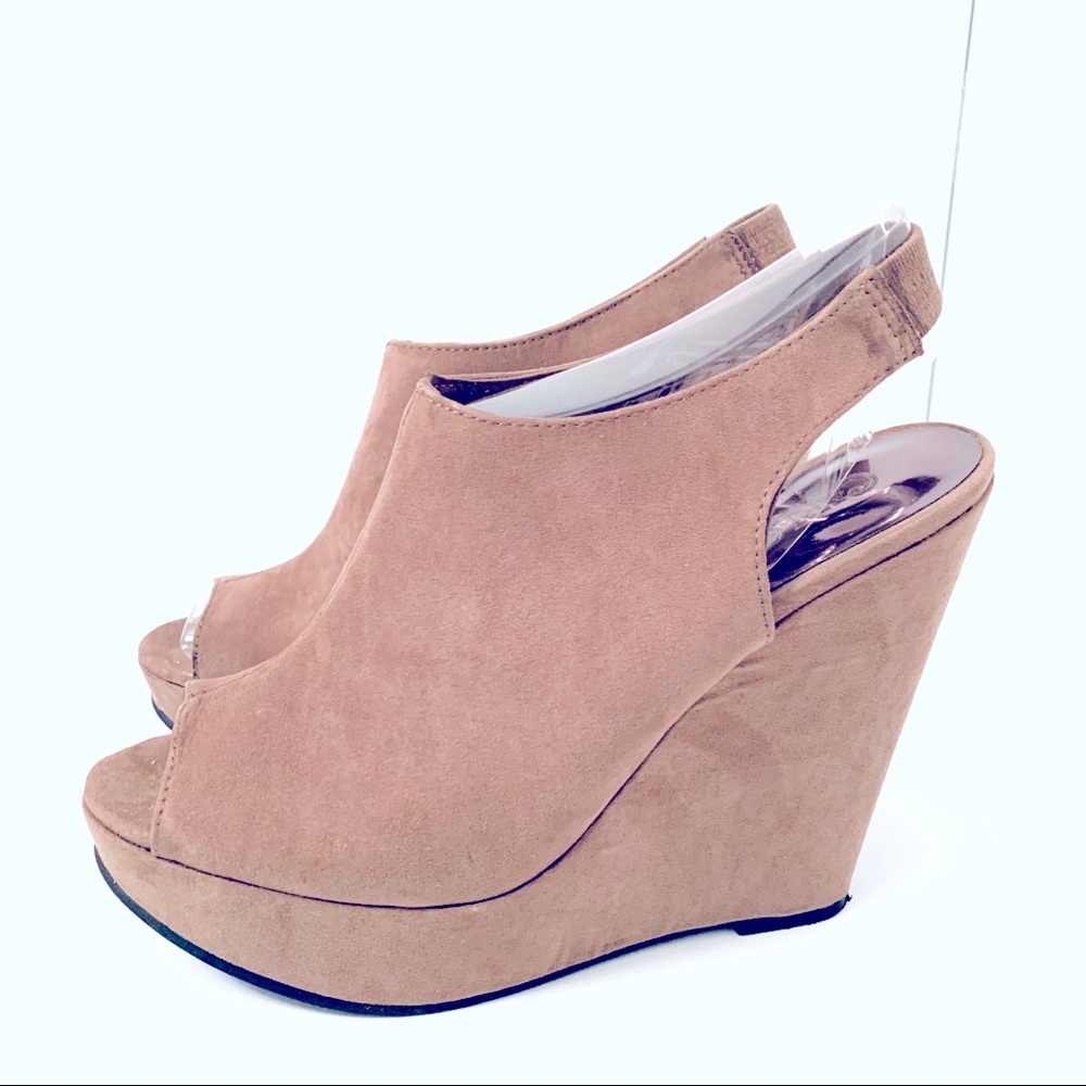 Carlos Santana Platform Wedge